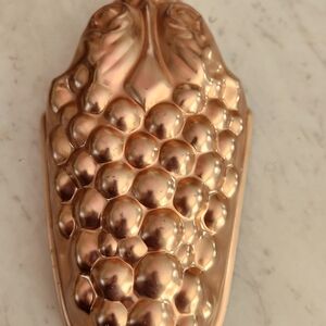 Copper Grape Design Wall Decor